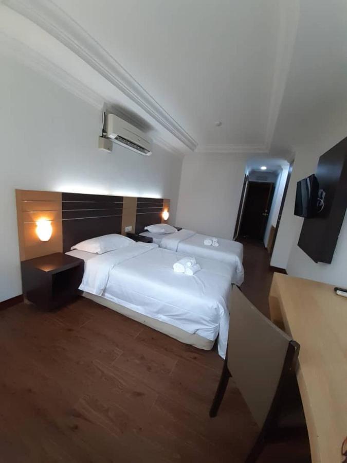 Sara Hotel Лабуан Экстерьер фото